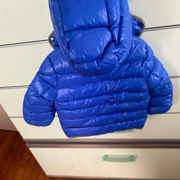 Moncler 12/18 months down jacket - Picture 6 of 16